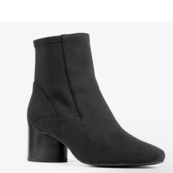 NEW DONALD PLINER women's gaiged ankle booties in black
